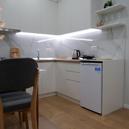 Kristi Apartments 01 Тирана Экстерьер фото